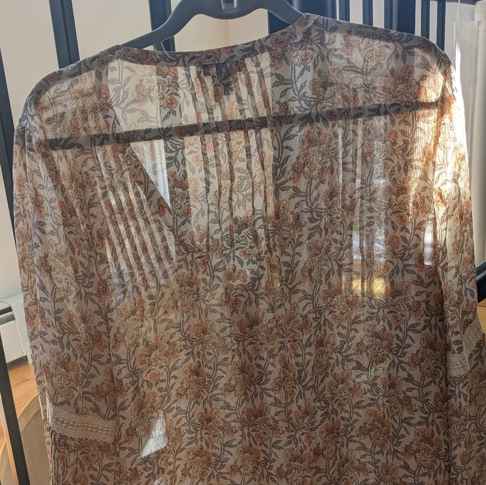 Paige silk blouse large with belle sleeves